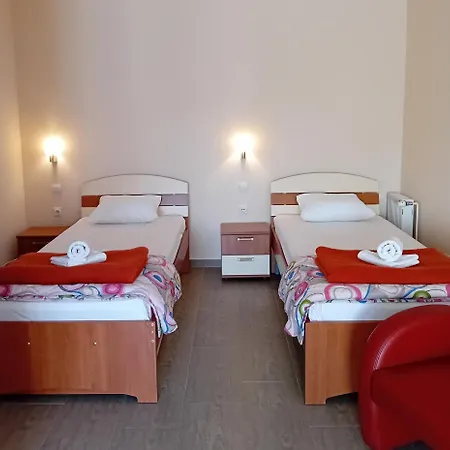 Medijana Pensión 3*